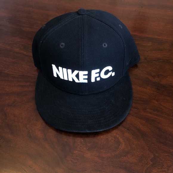 nike fc snapback